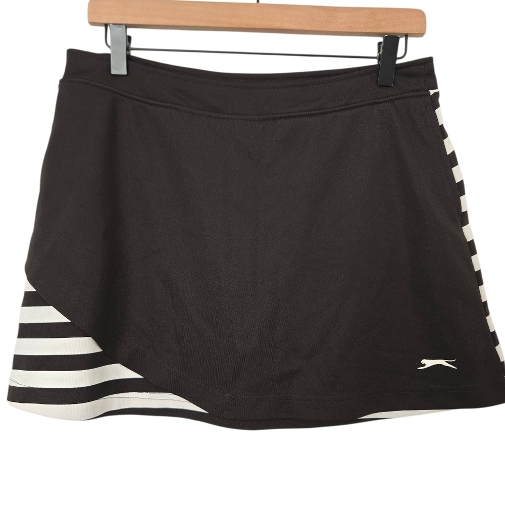 Slazenger Black and White Striped Skirt Size Medium